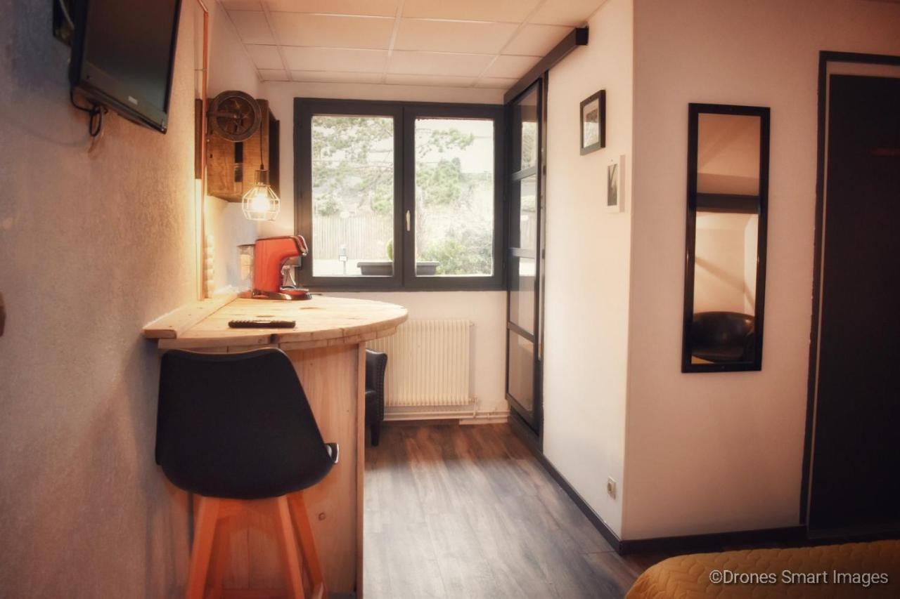 L'Eolienne Hotel Rouxmesnil-Bouteilles Bagian luar foto